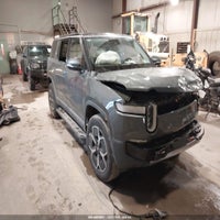 2024 Rivian R1S Adventure