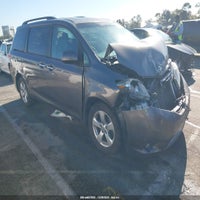2017 Toyota Sienna Xle 8 Passenger