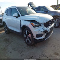 2021 Volvo Xc40 T5 Momentum