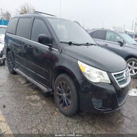 2012 Volkswagen Routan Se