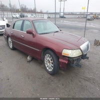 2003 Lincoln Town Car Executive