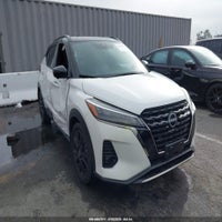 2023 Nissan Kicks Sr Xtronic Cvt