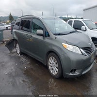2012 Toyota Sienna Le V6 8 Passenger