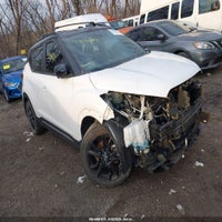 2023 Nissan Kicks Sr Xtronic Cvt