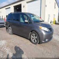 2016 Toyota Sienna Le 8 Passenger