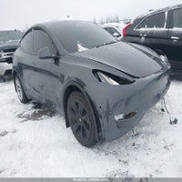 2022 Tesla Model Y Long Range Dual Motor All-Wheel Drive