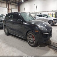 2014 Porsche Cayenne Gts