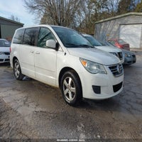 2010 Volkswagen Routan Se