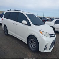 2018 Toyota Sienna Xle 8 Passenger