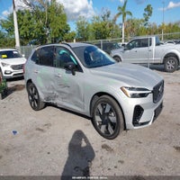 2024 Volvo Xc60 Recharge Plug-In Hybrid T8 Plus Dark Theme