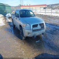 2006 Mitsubishi Raider Ls