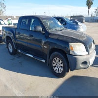2006 Mitsubishi Raider Duro Cross V6