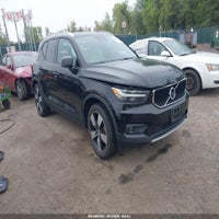 2022 Volvo Xc40 T5 Momentum
