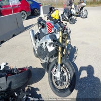 2017 Aprilia Tuono V4 1100 Rr