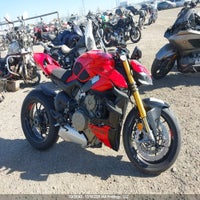 2024 Ducati Streetfighter V4/V4S