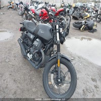2022 Moto Guzzi V7 Stone