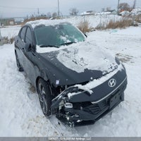 2025 Hyundai Elantra Luxury