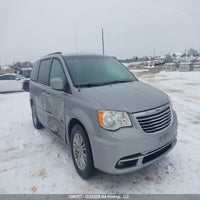 2016 Chrysler Town & Country Touring L