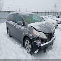 2019 Toyota Sienna Le 8-Passenger