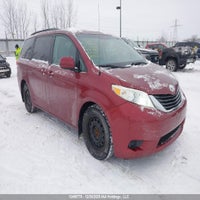 2013 Toyota Sienna Le 8 Passenger