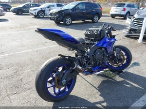 2023 YAMAHA YZFR1