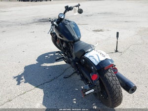 2025 INDIAN MOTORCYCLE CO. SCOUT BOBBER