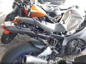 2025 YAMAHA MTN1000 D