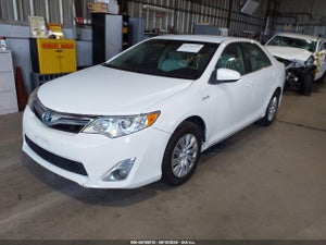 2013 TOYOTA CAMRY HYBRID LE