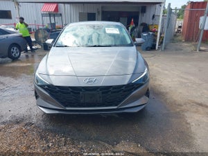 2023 HYUNDAI ELANTRA SE