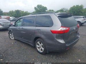 2018 TOYOTA SIENNA LE 8 PASSENGER