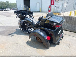2020 HARLEY-DAVIDSON FLHTCUTG
