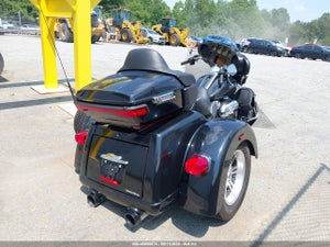 2020 HARLEY-DAVIDSON FLHTCUTG