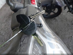 2023 VESPA PRIMAVERA/SPRINT 150
