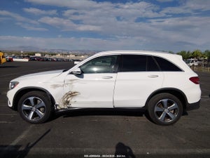 2016 MERCEDES-BENZ GLC 300