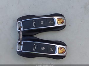 2022 PORSCHE 911 GT3/GT3 W/TOURING PACKAGE