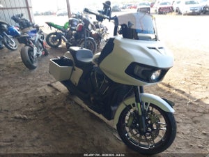 2021 INDIAN MOTORCYCLE CO. CHALLENGER DARK HORSE