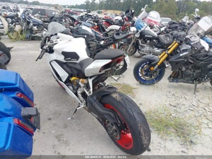 2023 DUCATI PANIGALE V2