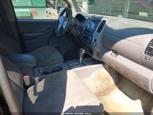 2018 NISSAN FRONTIER SV