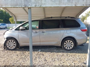2016 TOYOTA SIENNA XLE PREMIUM 7 PASSENGER