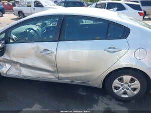 2017 KIA FORTE LX