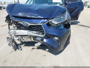 2023 TOYOTA HIGHLANDER HYBRID PLATINUM