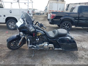 2019 HARLEY-DAVIDSON FLHT