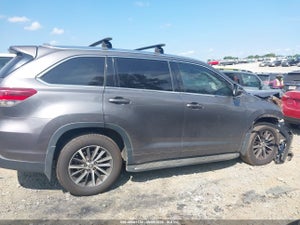 2017 TOYOTA HIGHLANDER XLE