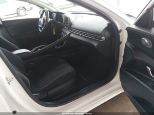 2021 HYUNDAI ELANTRA SE