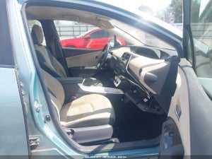 2016 TOYOTA PRIUS THREE