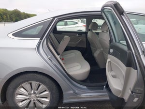 2016 HYUNDAI SONATA HYBRID SE