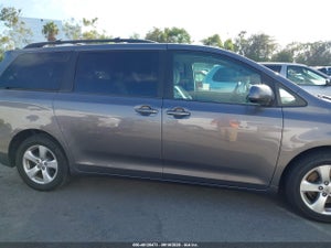 2017 TOYOTA SIENNA LE 8 PASSENGER