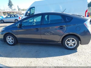 2011 TOYOTA PRIUS THREE