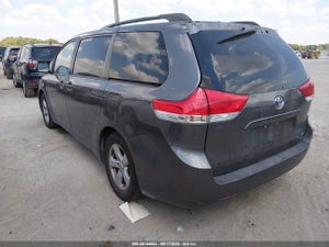 2013 TOYOTA SIENNA LE V6 8 PASSENGER