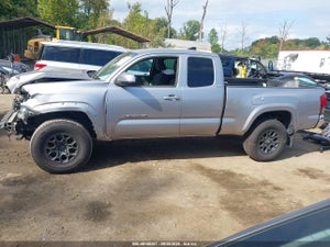 2018 TOYOTA TACOMA SR5 V6